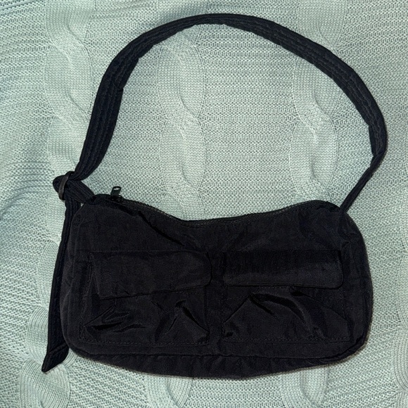 Baggu Cargo Shoulder Bag - Black - Picture 2 of 3
